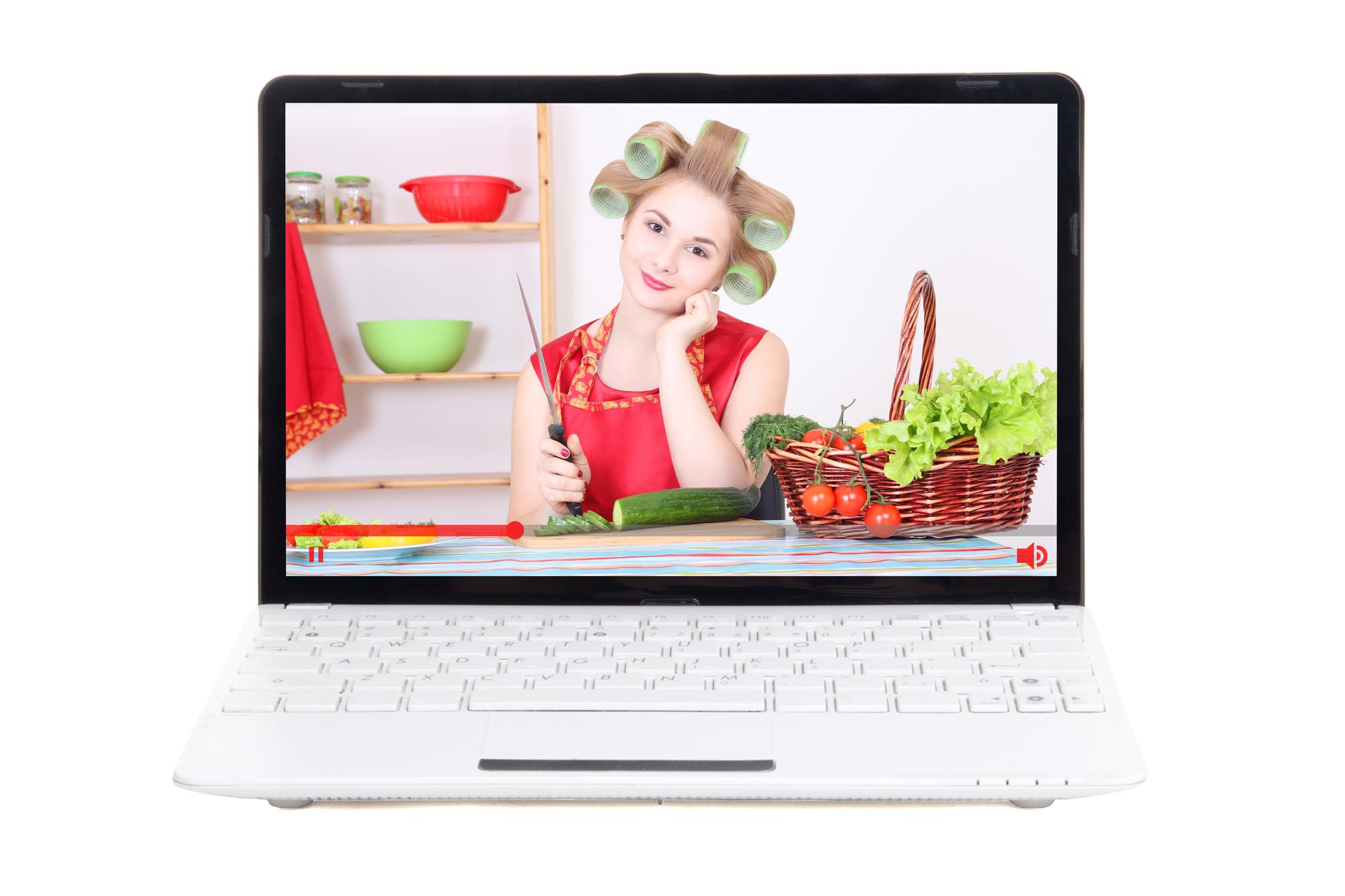 Schermo con lezione di cucina in diretta